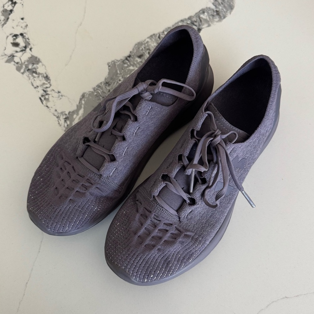 Under Armour Men’s Slingride 3019897-100 Running Shoes Sneakers Size 8.5